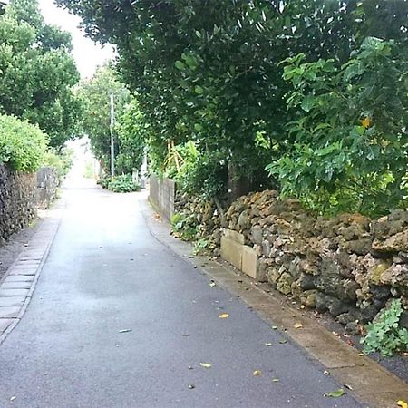 石垣島 一棟貸切りのお宿 ちゅら赤瓦 Ishigaki  Exterior foto