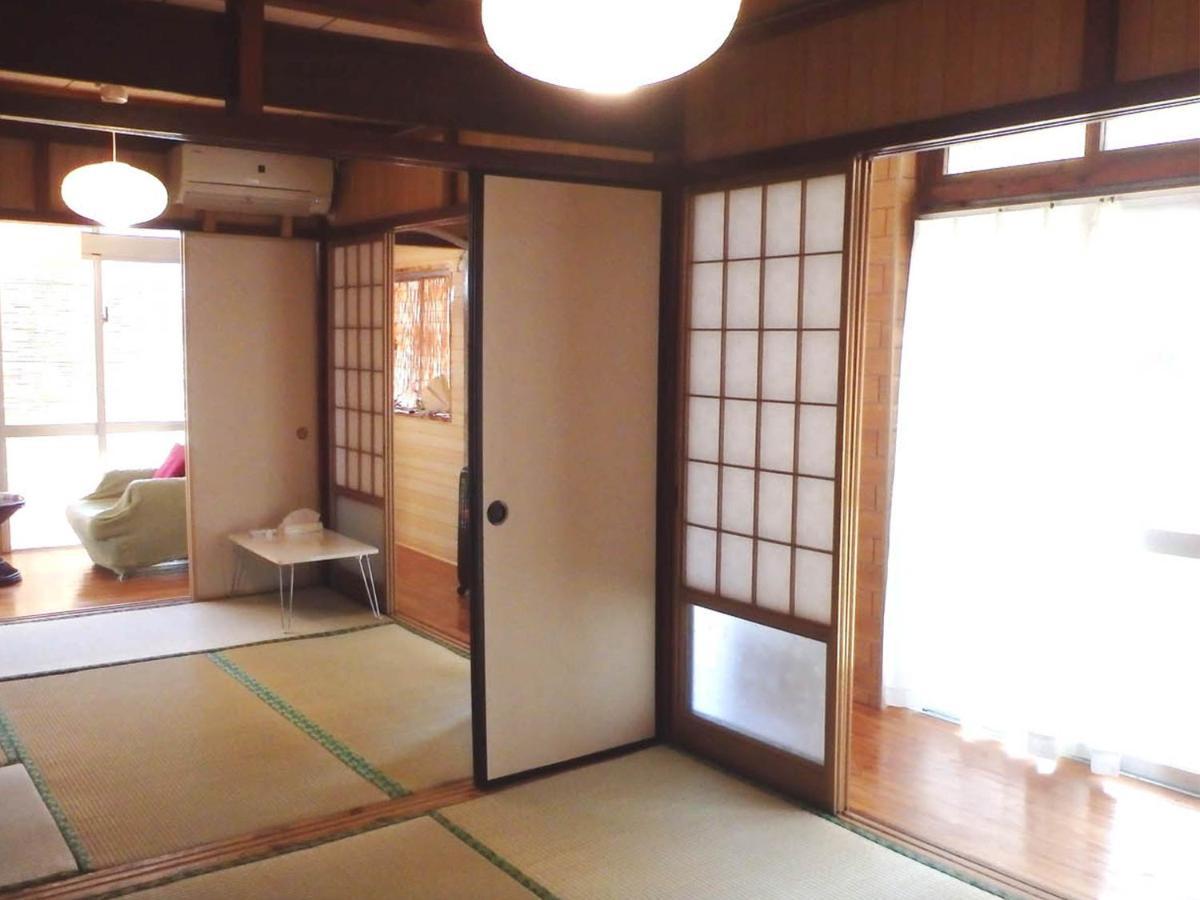 石垣島 一棟貸切りのお宿 ちゅら赤瓦 Ishigaki  Exterior foto