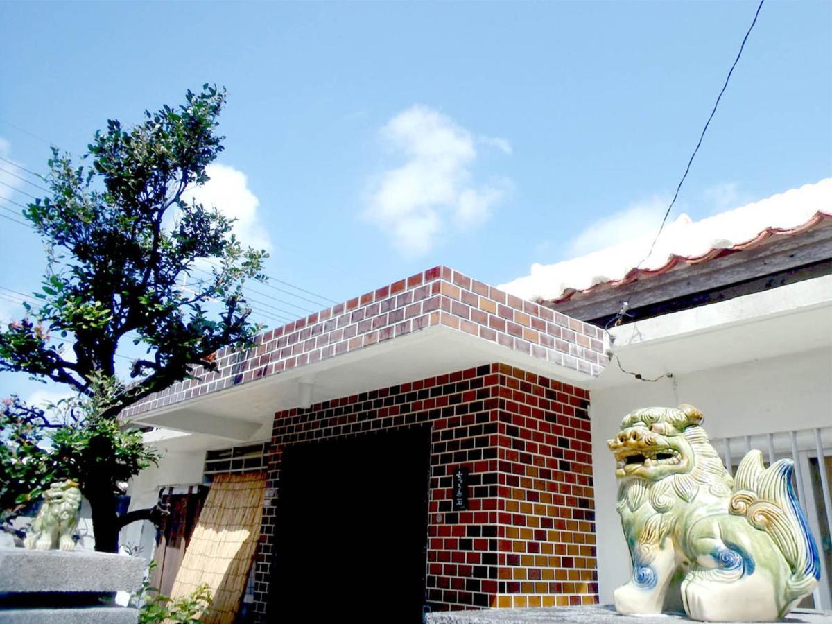 石垣島 一棟貸切りのお宿 ちゅら赤瓦 Ishigaki  Exterior foto